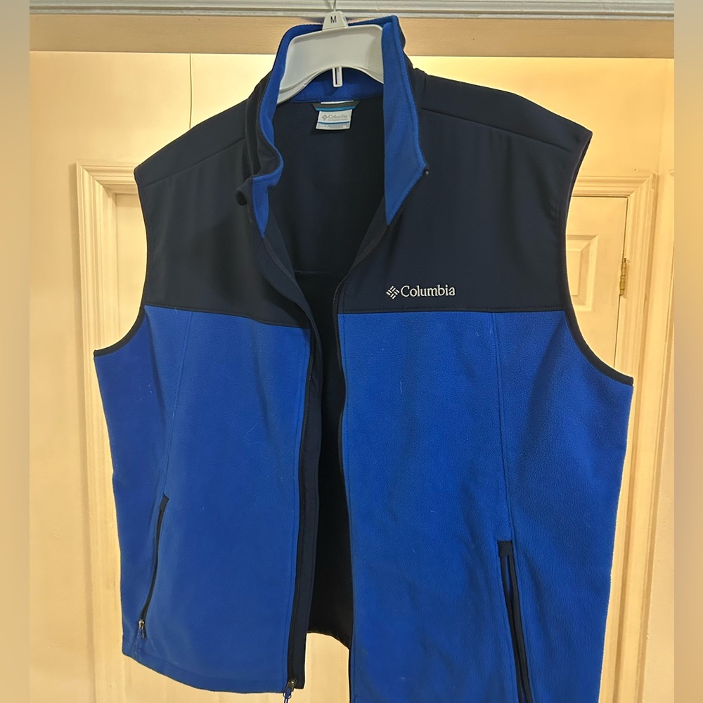 Columbia vest